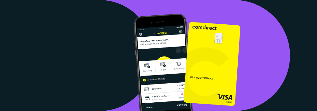 Ein Handyscreen der Startseite der comdirect App und rechts daneben die gelbe Visa-Debitkarte auf dunklem Hintergrund.